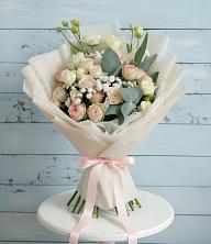 Букет цветов из:  Розы и Лизиантусы в Селиваниху