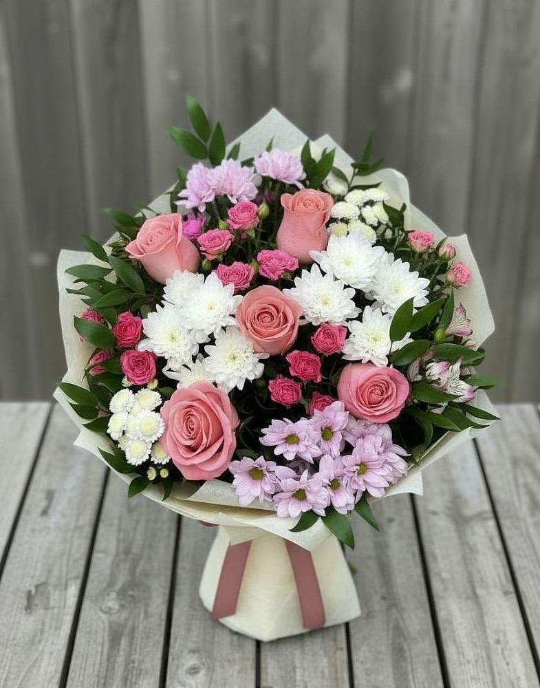 Букет цветов из: Альстромерии, Гвоздики, Розы и Хризантемы в Селиваниху