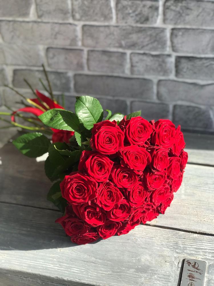 Букет Красные розы Фридом в Селиваниху
