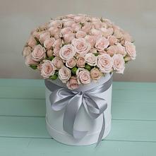 Цветочная композиция из Розы в шляпной коробке в Селиваниху