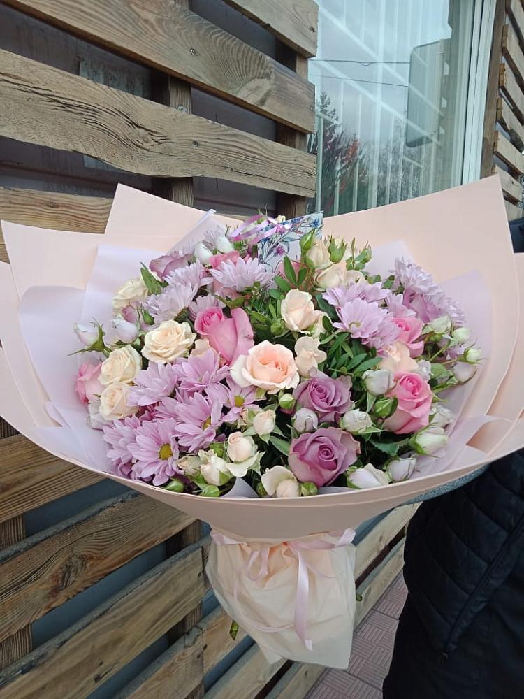 Букет цветов из: Розы и Хризантемы в Селиваниху