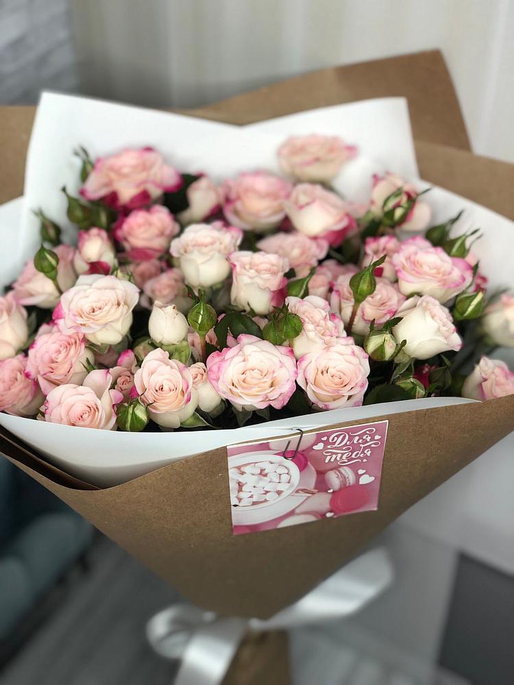 Букет цветов из: Розы в Селиваниху