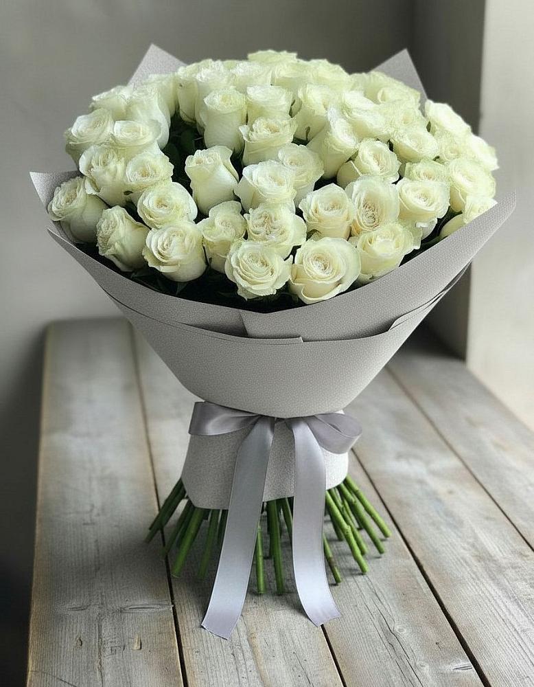 Букет 35 Белых роз в Селиваниху