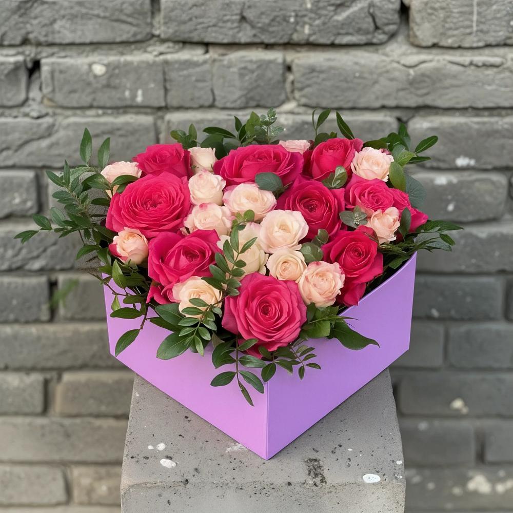 Цветочная композиция из Розы в коробке в Селиваниху