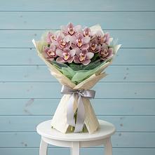 Букет цветов из:  Орхидеи и Розы #REPLACE_PRED# Селиваниху