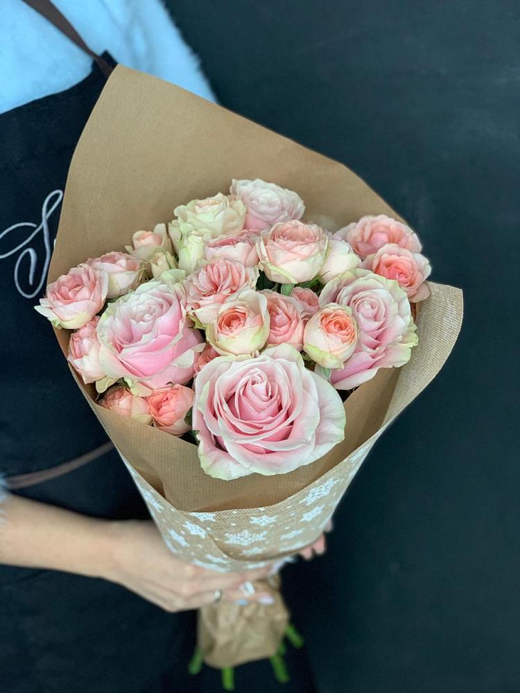 Букет цветов из: Хризантемы и Розы в Селиваниху