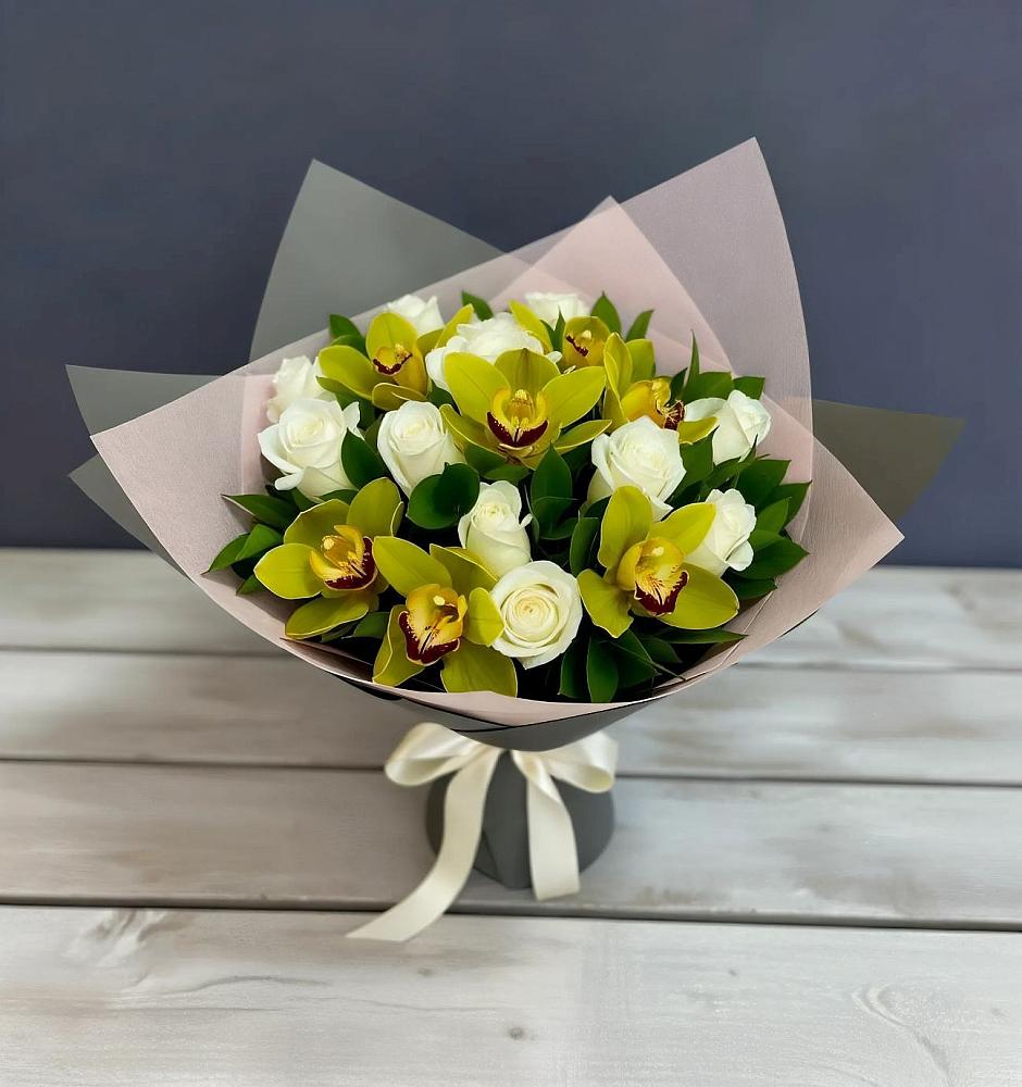 Букет цветов из: Орхидеи и Розы в Селиваниху