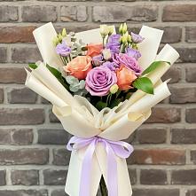 Букет цветов из:  Лизиантусы и Розы #REPLACE_PRED# Селиваниху