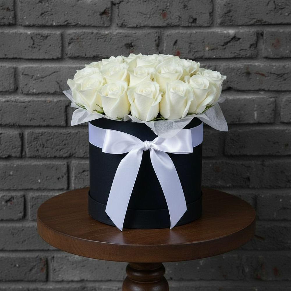 Цветочная композиция из Розы в шляпной коробке в Селиваниху